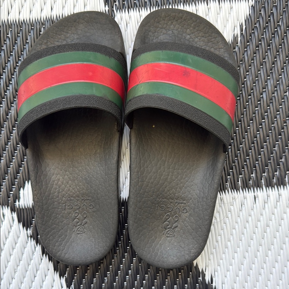 Gucci Black Sandals with Signature Stripes